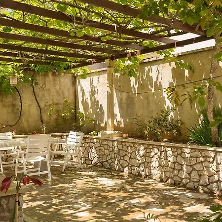 Casa de hóspedes Steel 3*