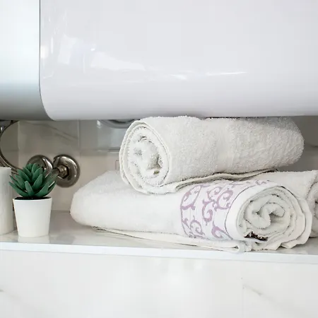 Πανσιόν Steel Ντουμπρόβνικ