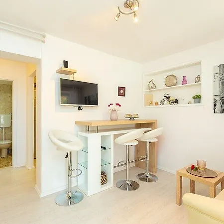 Steel Pensión Dubrovnik